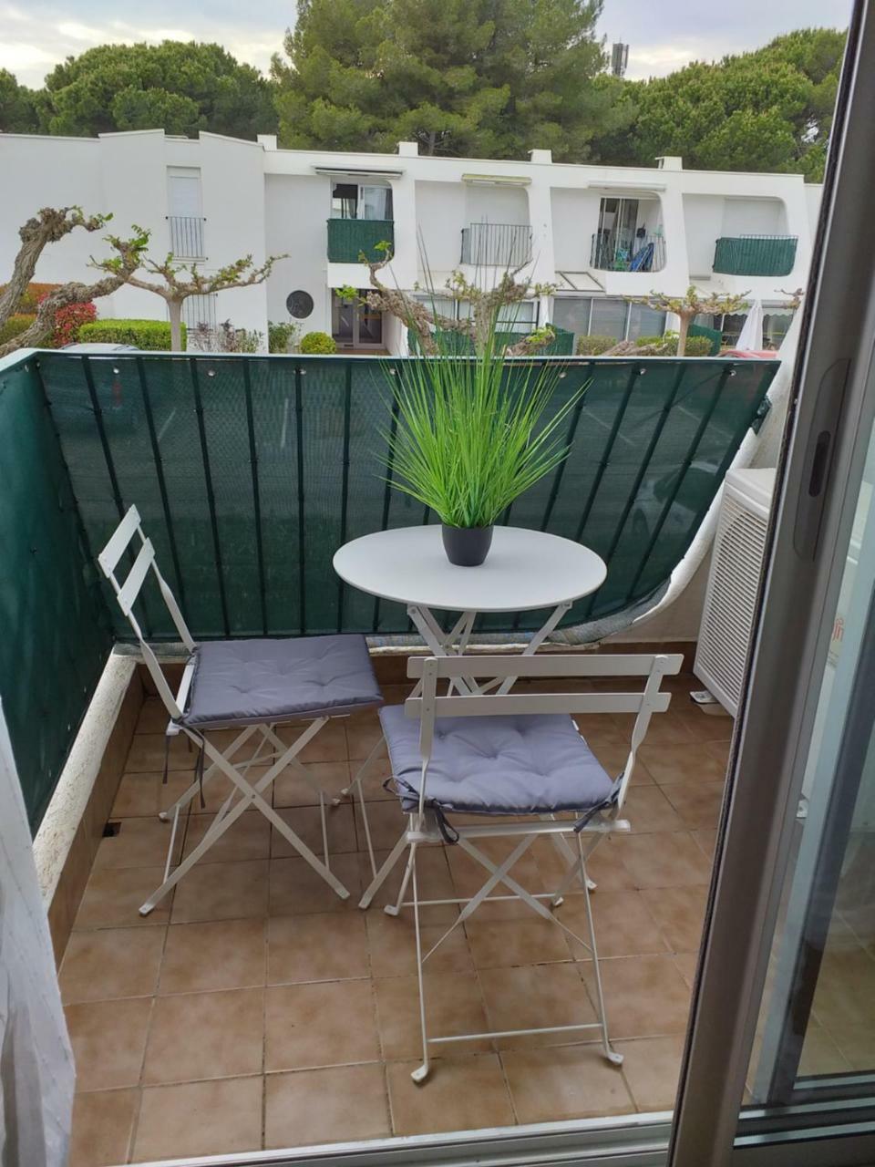 Studio De 25M2 Tout Equipe A 250M Du Bord De Mer La Grande Motte Dış mekan fotoğraf